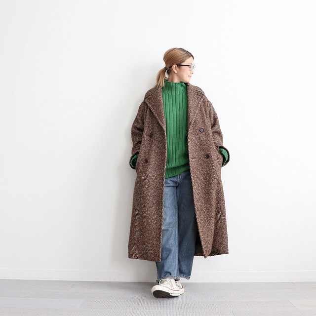 AURALEEの新作コート。大人感たっぷりです✨
今年のご褒美アウターにぜひ。