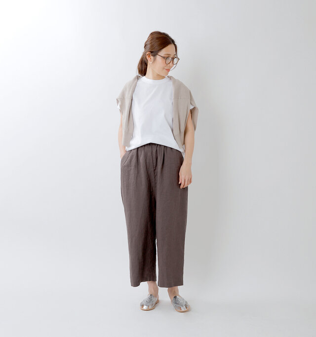 model yama:167cm / 49kg
color : white / size : F