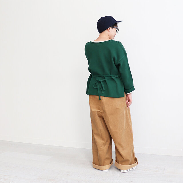 グリーン 着用、モデル身長:150cm