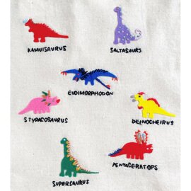 クロヤギシロヤギ｜刺繍もできる『恐竜』のアイロンワッペン