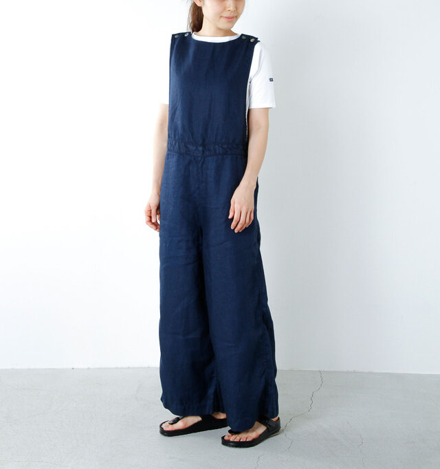 model yama:167cm / 49kg
color : navy / size : F