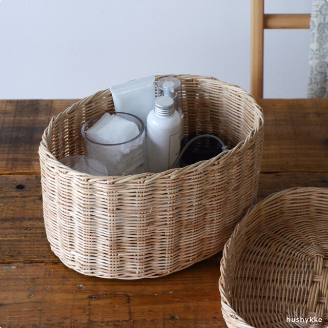 蓋があるから、使わない時も中身を隠してスッキリみせてくれますよ。