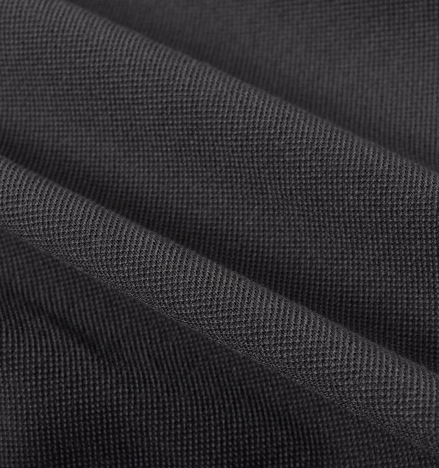 ポリエステル55% 複合繊維(ポリエステル)45%