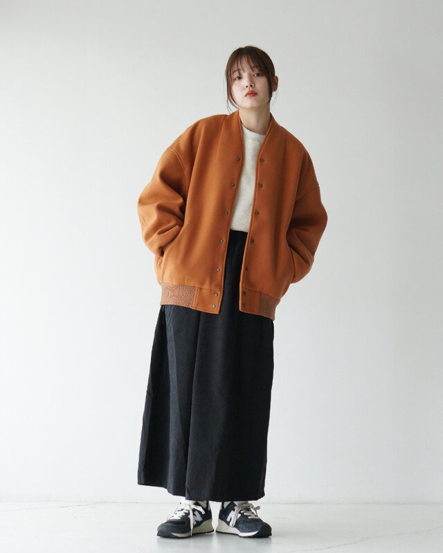 color : BLACK / size : 23.5cm