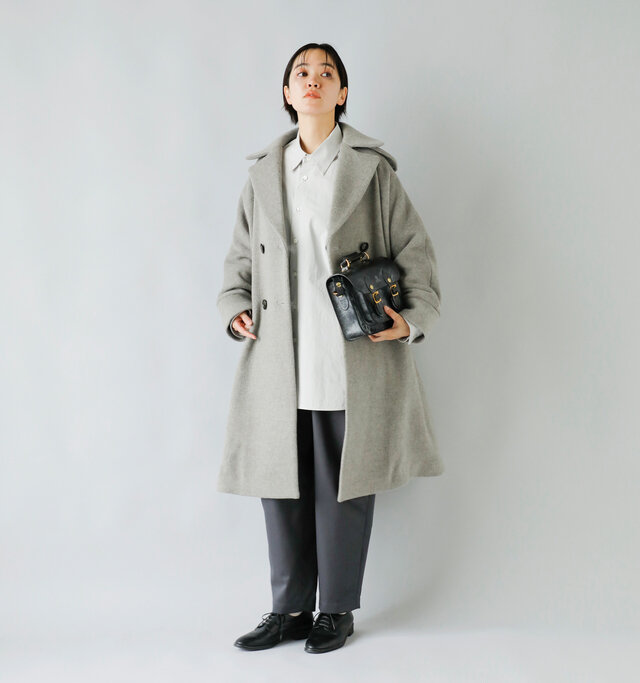 model saku：163cm / 43kg 
color : gray / size : F