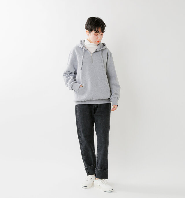 model saku:163cm / 43kg
color : cenere / size : M
