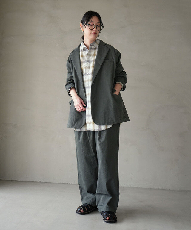 身長:165cm / カラー:Charcoal Gray / サイズ:Free