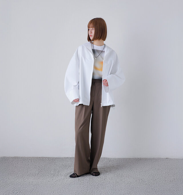 model ai:166cm / 47kg
color : white / size : F