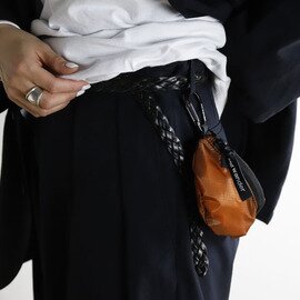 and wander|and wander アンドワンダー 5746975311 ミニポーチ sil mini pouch