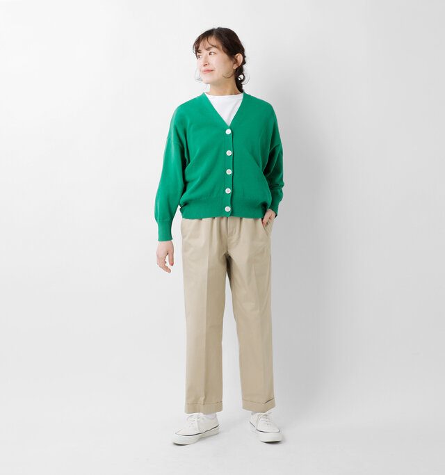 model tomo：158cm / 45kg 
color : emerald green / size : F