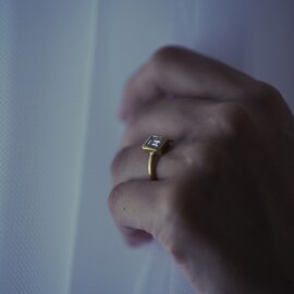 KARAFURU｜婚約指輪　額-GAKU- スクエア