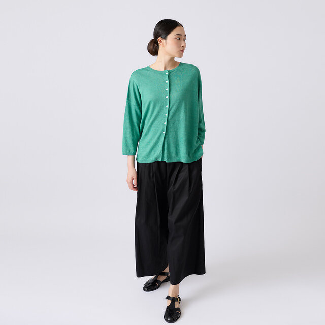 model:168cm color:クロ