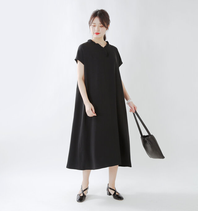 model kanae:167cm / 48kg
color : black / size : 38