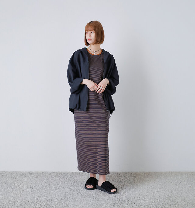 color : black / size : F