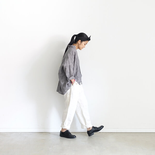 Model 158cm、チャコール着用