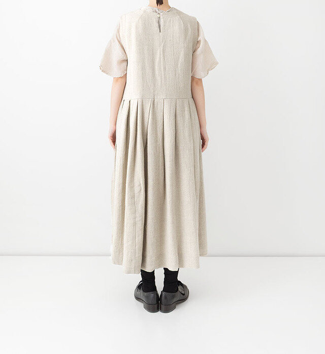 color : KINARI , model : 162cm