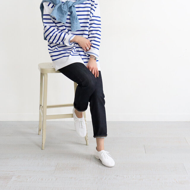 スニーカー感覚でデイリーに履きやすい!