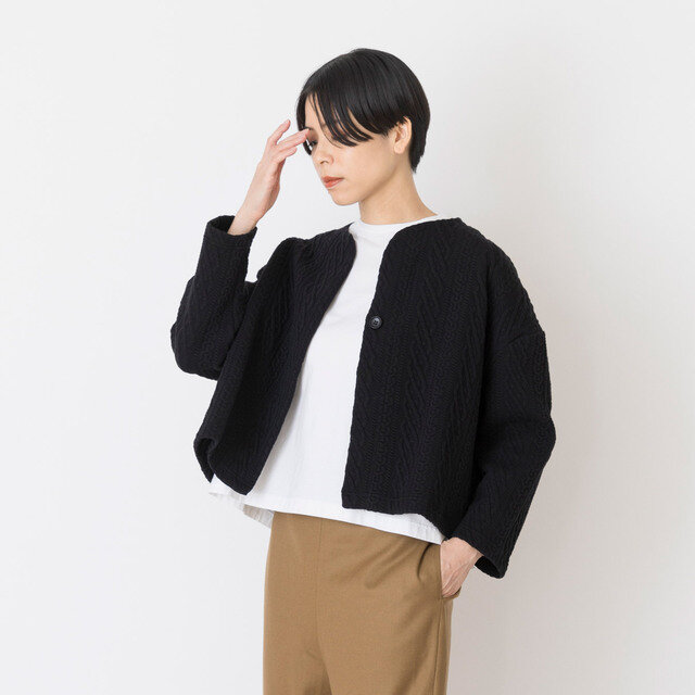 着用カラー:クロ