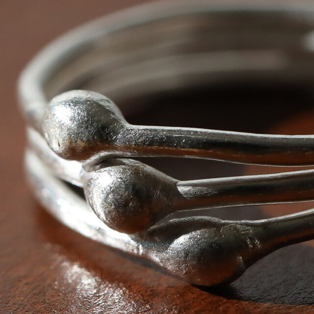 ※ハンドメイド品のため、サイズや仕上がりには個体差がございます