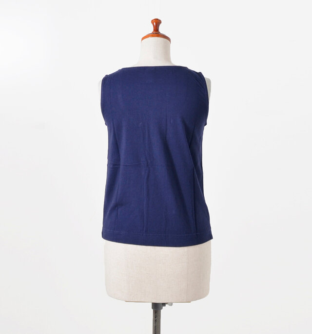 color : dark navy