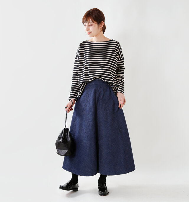model yama:167cm / 49kg
color : Black×Clay / size : F