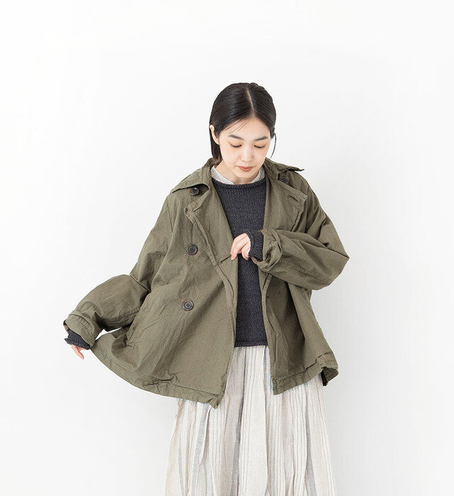 color : KHAKI , model : 162cm