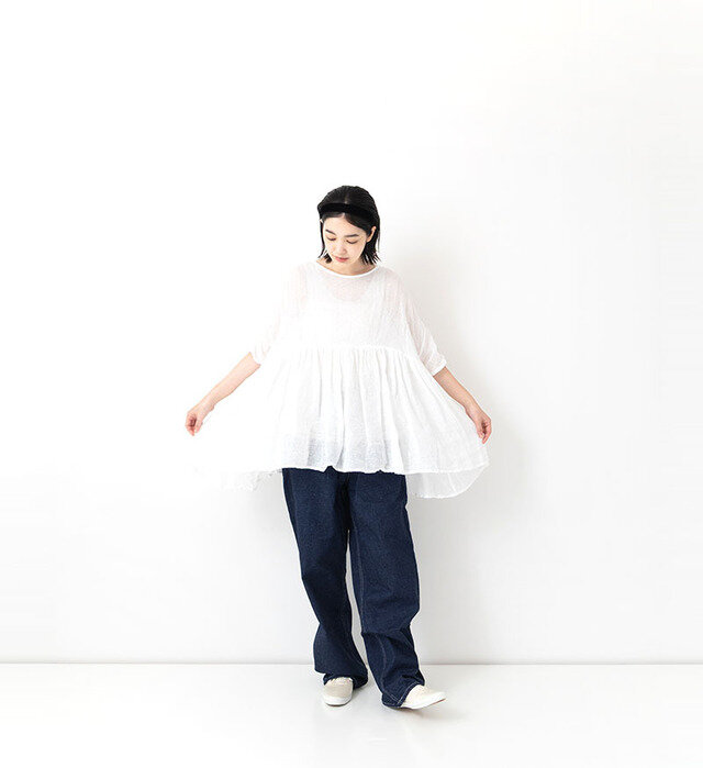 color : WHITE , model : 162cm
