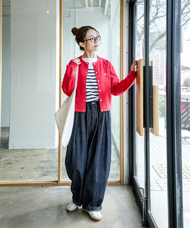 身長:164cm/着用カラー:550 RED/着用サイズ:36