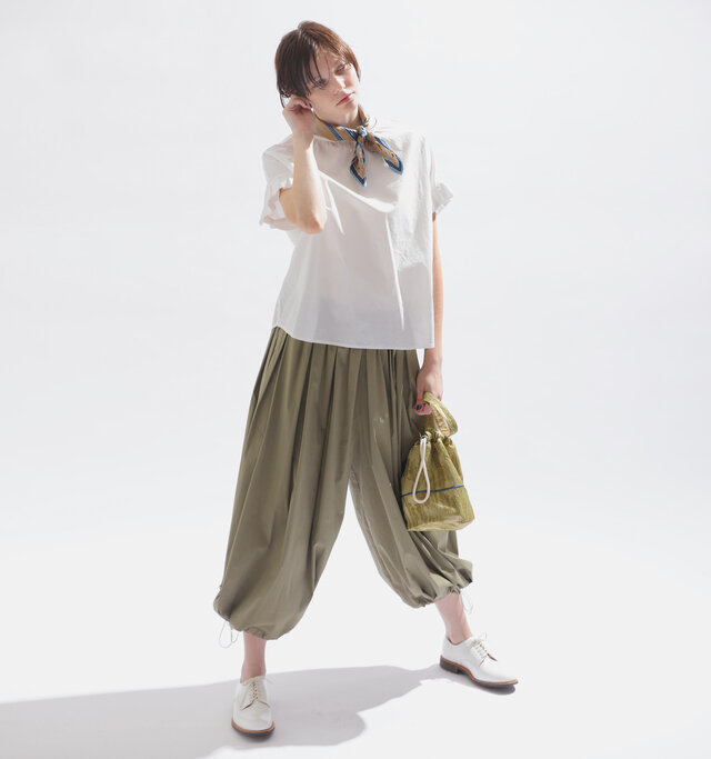 model 173cm
color : off white / size : M
