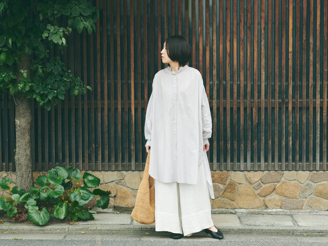 Mizuiro Ind スタンドカラー ギャザーワンピース Orne De Feuilles オルネドフォイユ キナリノモール Mizuiro Ind スタンドカラー ギャザーワンピース Orne De Feuilles オルネドフォイユ キナリノモール