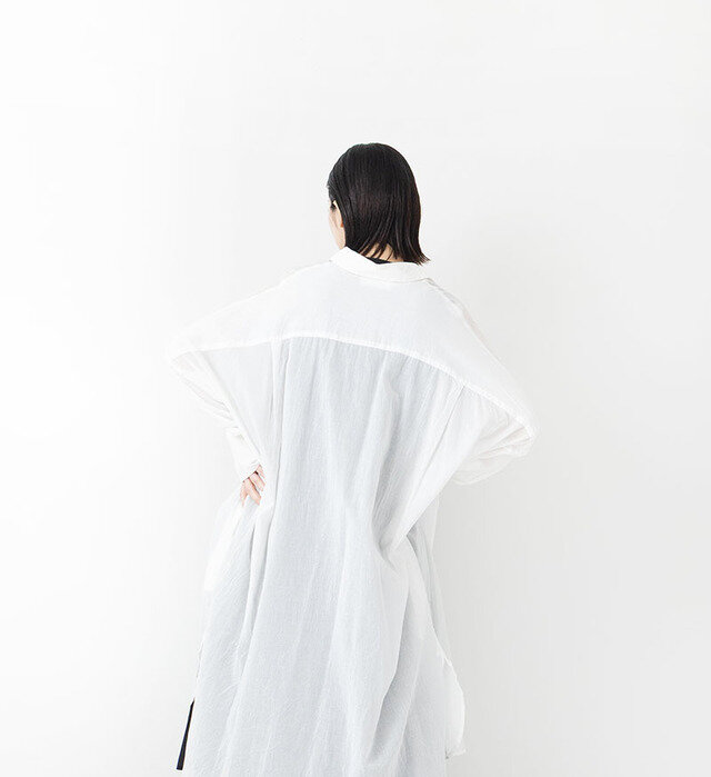 color : WHITE , model : 162cm