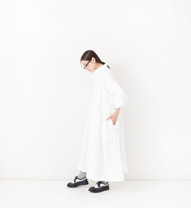 color : WHITE , model : 162cm