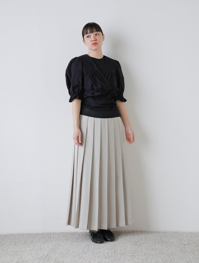 model saku:163cm / 43kg
color : black / size : 2
