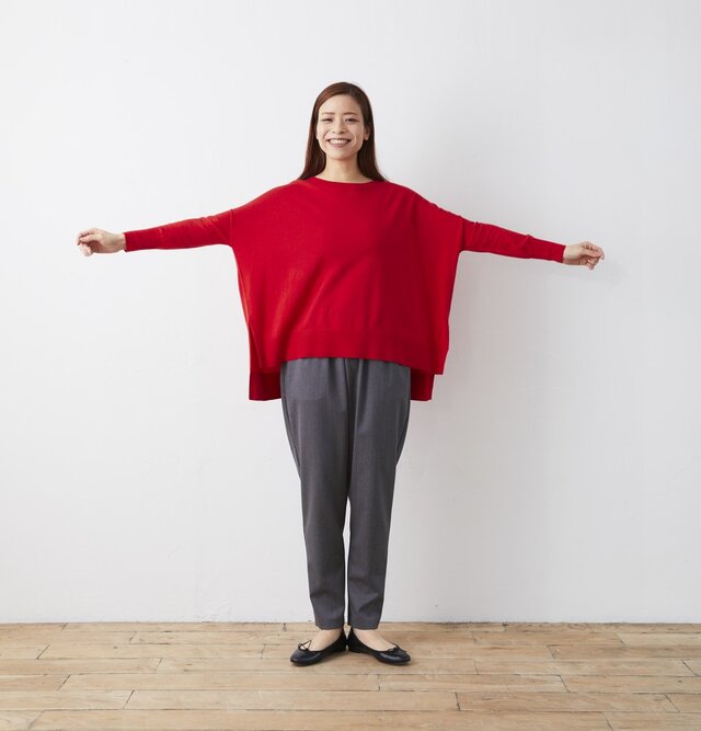 着用カラー:アカ