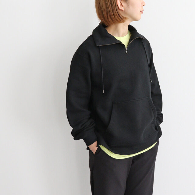 ■ブラック(身長165cm、着用サイズ1)