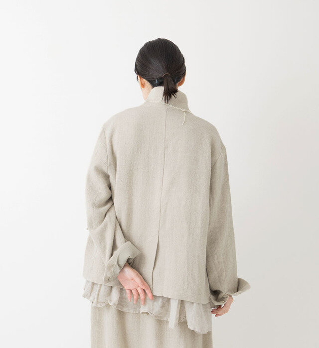 color : KINARI , model : 162cm