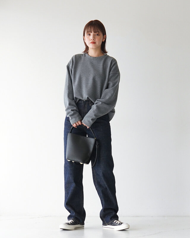 モデル:160cm
color : GRAY / size : S