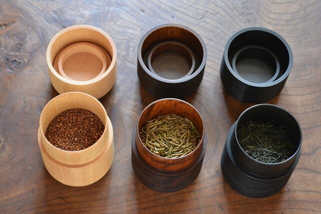 左 (Soji)：そば茶 ｜ 中 (Fuki)：ほうじ茶 ｜ 右 (Sumi)：緑茶