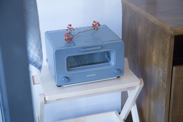 狭いキッチンで置き場に困る、ちょっとした家電製品だってOK。