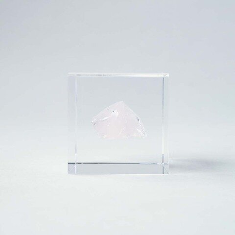 ウサギノネドコ｜Sola cube Mineral ローズクォーツ（4cm角）