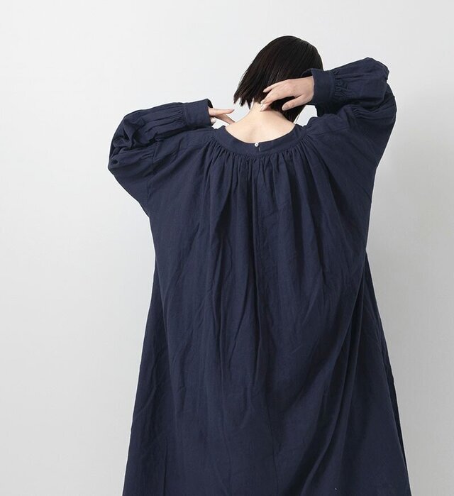 color : INDIGO , model : 162cm