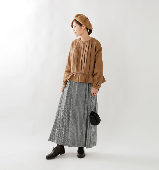 model yama:167cm / 49kg
color : camel / size : F