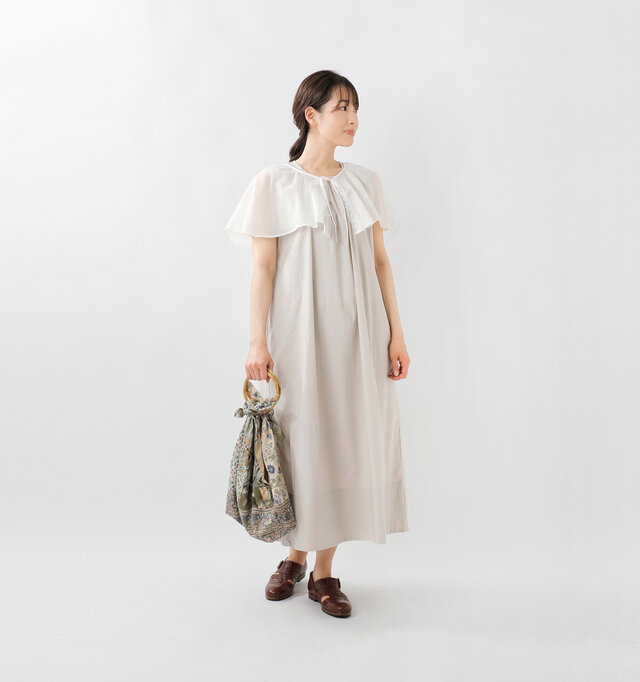 model mizuki：168cm / 50kg 
color : off white / size : one