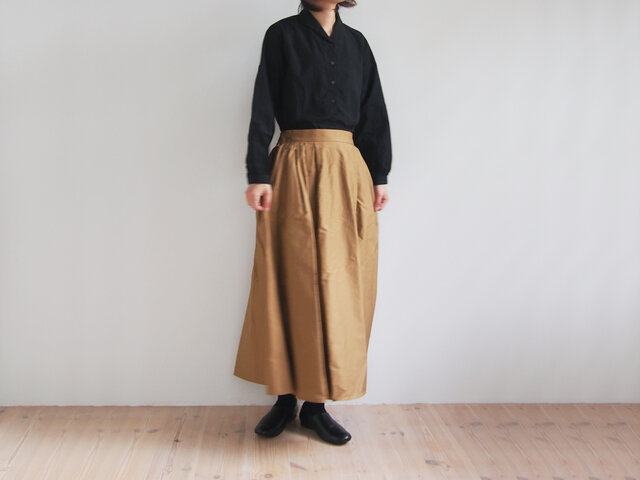 モデル身長:162cm、着用カラー:キャメル