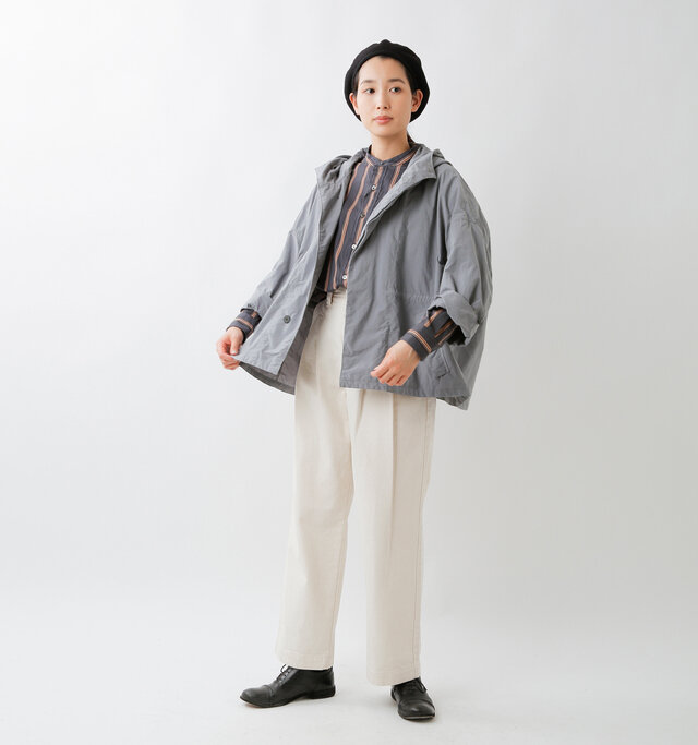 model mizuki：168cm / 50kg 
color : gray mist / size : XS