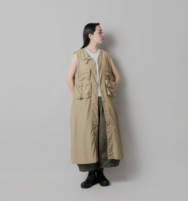 model saku:163cm / 43kg
color : khaki / size : one