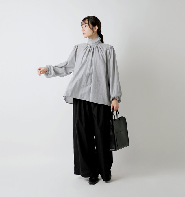 model mizuki：168cm / 50kg 
color : gray black / size : F