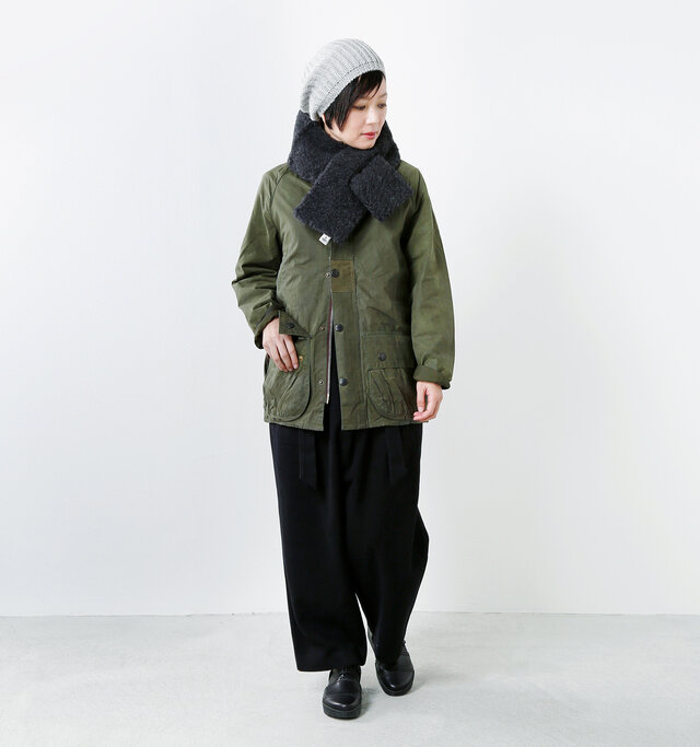color : black / size : one