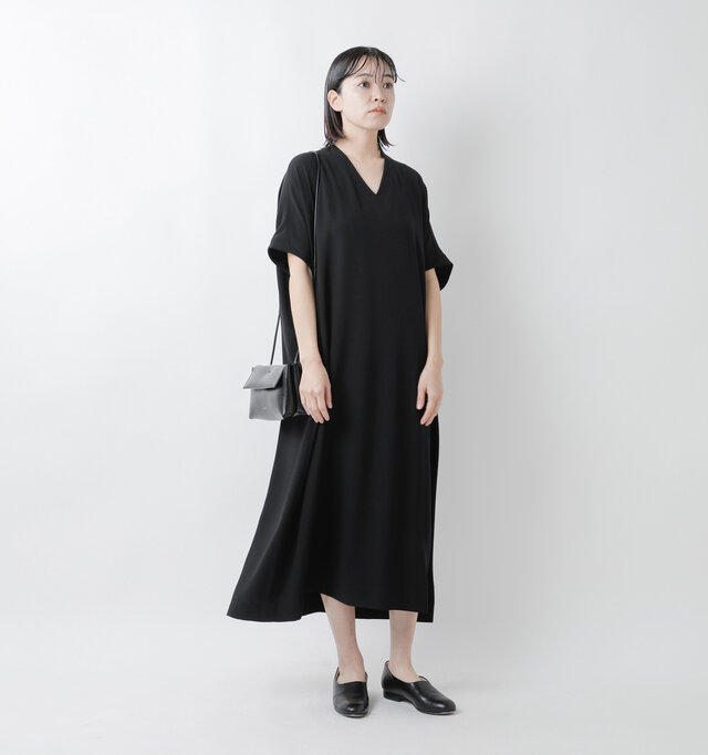 model saku：163cm / 43kg 
color : black / size : 3