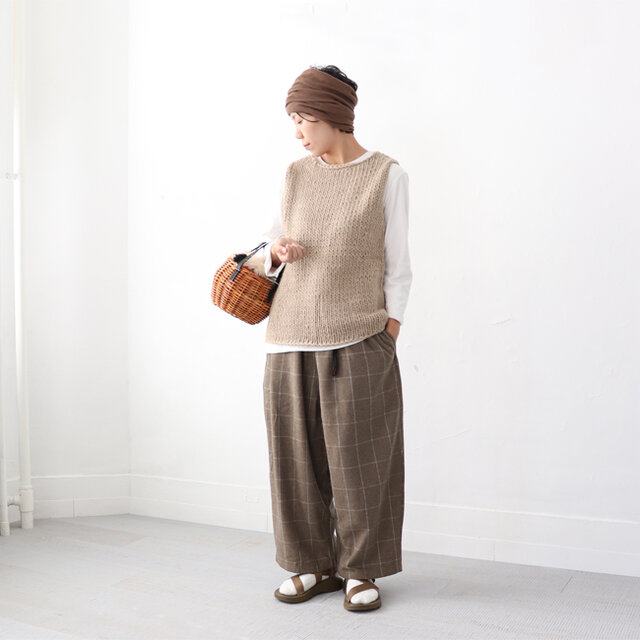 ベージュ 着用、モデル身長:160cm